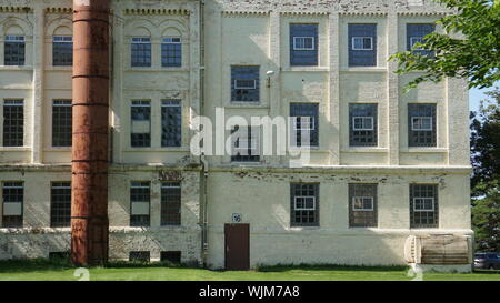 Kirkbride Gebäude, Fergus Falls State Hospital, ehemaligen Irrenanstalt, jetzt leer, USA National Register der Historischen Stätten, Fergus Falls, Minnesota. Stockfoto