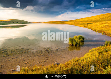 Paradies Vrazje See bei Sonnenuntergang im Durmitor, Montenegro, Europa Stockfoto