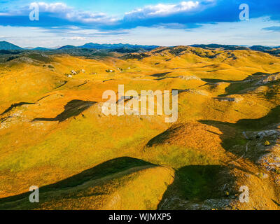 Landschaft rund um Vrazje See bei Sonnenuntergang, Durmitor, Montenegro, Europa Stockfoto