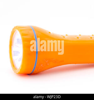 Orange Taschenlampe isoliert auf weißem Hintergrund Stockfoto