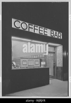 Hotel 373 Coffee Bar, Broadway und 54th St., New York City. Stockfoto