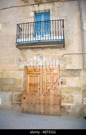 alte Tür Candelario Village in Salamanca Spanien Stockfoto