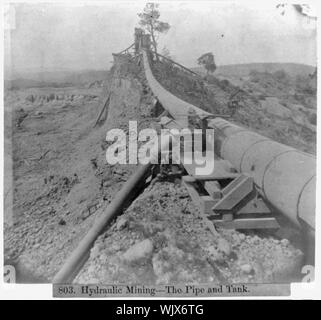 Hydraulische Bergbau-- Rohr und Tank Stockfoto