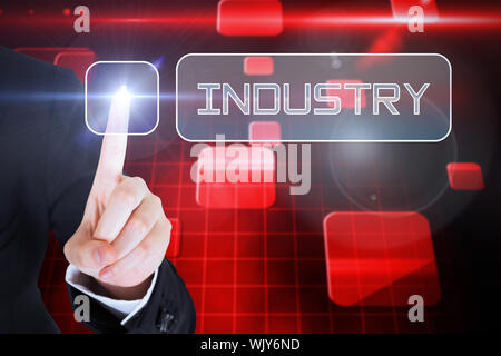 Businesswomans finger berühren Industrie Taste gegen futuristische Technologie Schnittstelle Stockfoto