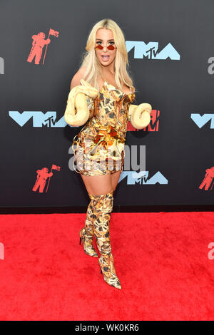 Tana Mongeau besucht die 2019 MTV Video Music Awards im Prudential Center am 26. August 2019 in Newark, New Jersey. Stockfoto