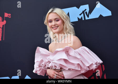 Zara Larsson besucht die 2019 MTV Video Music Awards im Prudential Center am 26. August 2019 in Newark, New Jersey. Stockfoto