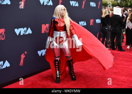 Ava Max besucht die 2019 MTV Video Music Awards im Prudential Center am 26. August 2019 in Newark, New Jersey. Stockfoto