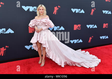 Zara Larsson besucht die 2019 MTV Video Music Awards im Prudential Center am 26. August 2019 in Newark, New Jersey. Stockfoto