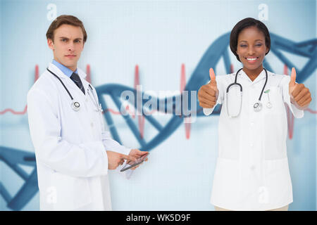 Das zusammengesetzte Bild im medizinischen Team gegen den blauen medizinischen Hintergrund mit dna und EKG Stockfoto