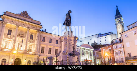 Die Tartini-platz (Slowenisch: Tartinijev trg, Italienisch: Piazza Tartini) ist die größte und Hauptplatz der Stadt Piran, Slowenien. Benannt wurde es nach Stockfoto