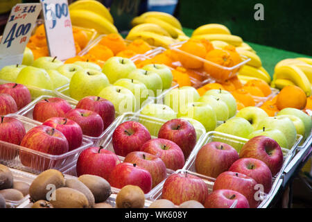 Früchte in Ameyoko Markt Straße, Tokio, Japan Stockfoto