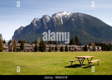 Ein toller Ort zum sitzen und nehmen in der natürlichen Szene Stockfoto