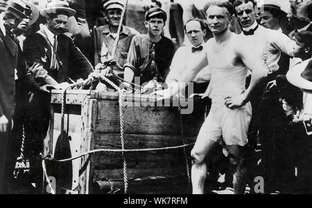 Harry Houdini (März 24, 1874 Ð am 31. Oktober 1926) war ein ungarisch-amerikanischer illusionist und Stuntman, für seine sensationelle Flucht bekannt geboren Stockfoto