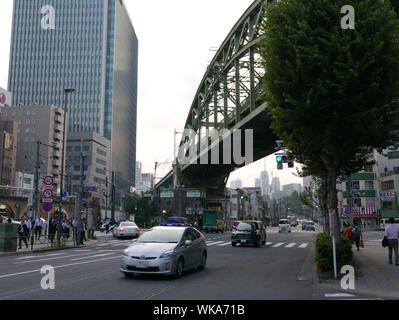 JAPAN - Foto von Sean Sprague Akihabara, Tokio, bei Nacht. Stockfoto