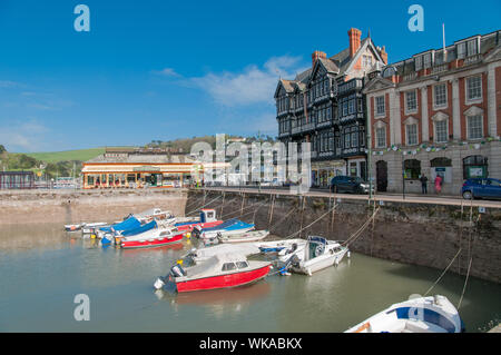 Boote im Inneren Hafen, Boot float Dartmouth Devon England Stockfoto