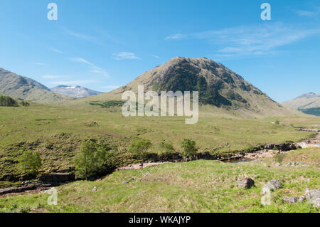 Beinn Mac Chasgaig und Fluss Etive Glen Etive Highland Schottland Stockfoto