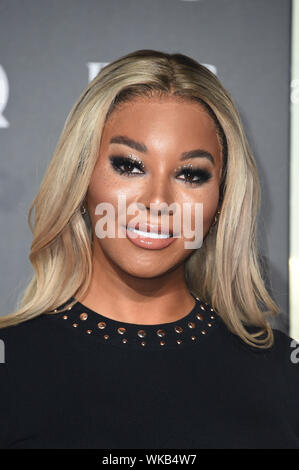 Munroe Bergdorf an der GQ Männer des Jahres Awards 2019 in Verbindung mit Hugo Boss, in der Tate Modern in London anreisen. Stockfoto