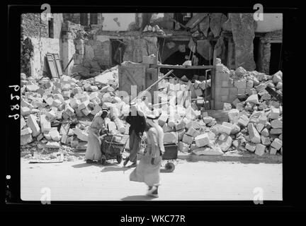 Jenin, Sept. 3, 1938. Bewohner ihr Haus Bergung - halten Sie Effekte Stockfoto