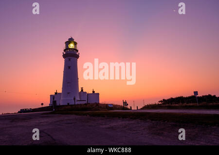 Sonnenaufgang am Strand von Flamborough Head Stockfoto