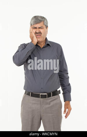 Geschäftsmann Zahnschmerzen leiden Stockfoto