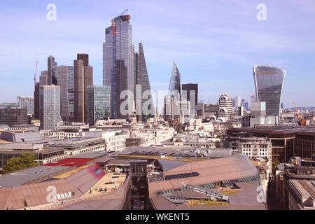 Londoner Finanzviertel Skyline2019 Stockfoto