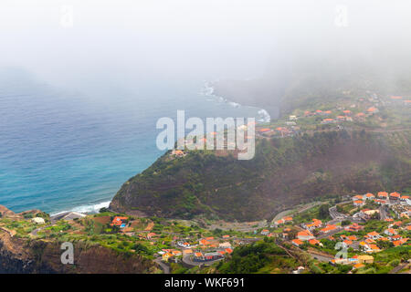 Faial Landschaft, es ist eine Gemeinde in der Gemeinde von Santana Madeira entlang der nördlichen Küste der Insel Madeira, Portugal Stockfoto