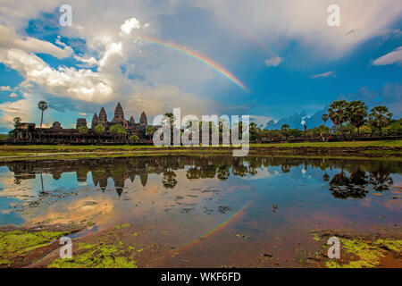 Sonnenuntergang über Angkor Wat Stockfoto
