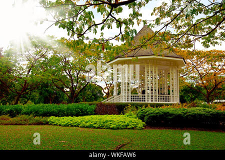 Bild der schönen Musikpavillon in Singapur Botanischen Gärten Stockfoto