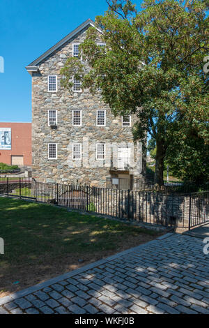 Die Wilkinson Mühle an der Slater Mill Historic Site Textile Museum Komplex auf der Blackstone River in Pawtucket Rhode Island USA Stockfoto