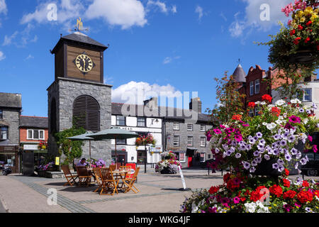 Clock Tower Ancaster Square Llanrwst Conwy Wales Stockfoto