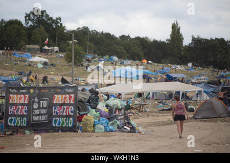 Kostrzyn nad Odra, Polen - 05 August 2018: die Sicht der Menschen auf Camping während Pol und Rock Festival früher Woodstock Festival Stockfoto