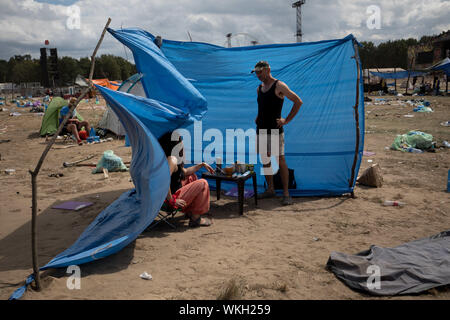 Kostrzyn nad Odra, Polen - 05 August 2018: die Sicht der Menschen auf Camping während Pol und Rock Festival früher Woodstock Festival Stockfoto