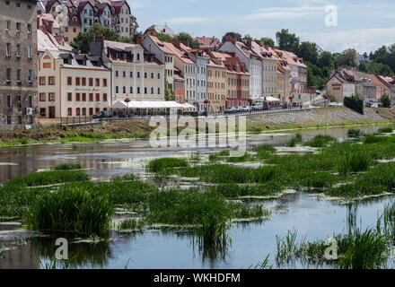 09. August 2019, Sachsen, Görlitz: Blick über die Neiße aus Görlitz, Zgorzelec in Polen. Foto: Robert Michael/dpa-Zentralbild/ZB Stockfoto