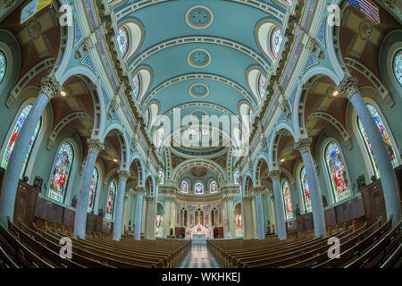 Innenraum der historischen Kathedrale von Saint Patrick an der State Street in Harrisburg, Pennsylvania Stockfoto