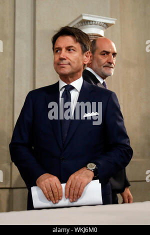 Roma, Italia. 04 Sep, 2019. Giuseppe Conte in Pressekonferenz Rom 4. September 2019. Quirinale. Giuseppe Conte, nach einem kurzen Gespräch mit dem Präsidenten der Republik, akzeptiert die Präsident Mandat Italiens neue Regierung zu bilden. Foto Samantha Zucchi Insidefoto Credit: insidefoto Srl/Alamy leben Nachrichten Stockfoto