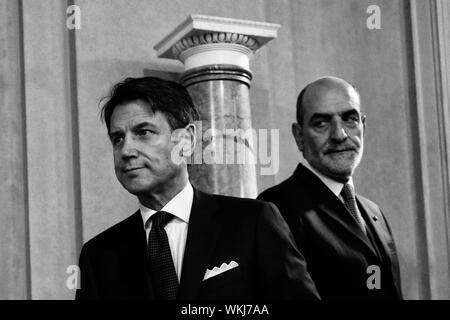 Roma, Italia. 04 Sep, 2019. Giuseppe Conte in Pressekonferenz Rom 4. September 2019. Quirinale. Giuseppe Conte, nach einem kurzen Gespräch mit dem Präsidenten der Republik, akzeptiert die Präsident Mandat Italiens neue Regierung zu bilden. Foto Samantha Zucchi Insidefoto Credit: insidefoto Srl/Alamy leben Nachrichten Stockfoto