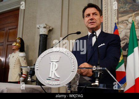 Roma, Italia. 04 Sep, 2019. Giuseppe Conte in Pressekonferenz Rom 4. September 2019. Quirinale. Giuseppe Conte, nach einem kurzen Gespräch mit dem Präsidenten der Republik, akzeptiert die Präsident Mandat Italiens neue Regierung zu bilden. Foto Samantha Zucchi Insidefoto Credit: insidefoto Srl/Alamy leben Nachrichten Stockfoto