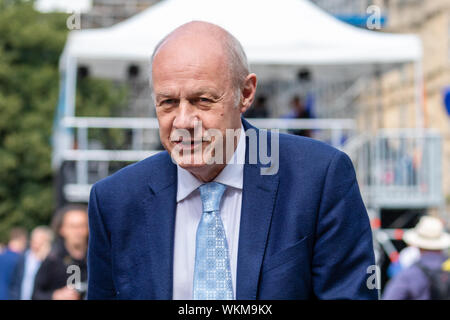 London, Großbritannien. 4. September 2019. Tory Wartungstafel Damian Grün gesehen auf College Green außerhalb des Houses of Parliament in Westminster. Heute Mitglieder des Parlaments (MP), ob zu einem No Deal Brexit Block und eine allgemeine Wahl halten. Credit: London Pix/Alamy leben Nachrichten Stockfoto