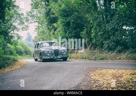 1958 Jaguar Mark 1 zu einem Oldtimertreffen in der Grafschaft Oxfordshire. Broughton, Banbury, England. Vintage Filter angewendet Stockfoto