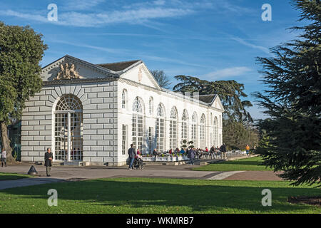 Die Orangerie Restaurant in Kew Gardens, London, UK. Stockfoto