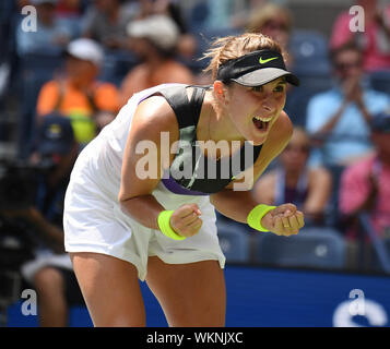 New York, USA. 03 Sep, 2019. Flushing Meadows New York US Open Tennis Tag 9 03/09/2019 Belinda Bencic (SUI) feiert, als sie Viertel finale Credit gewinnt: Roger Parker/Alamy leben Nachrichten Stockfoto