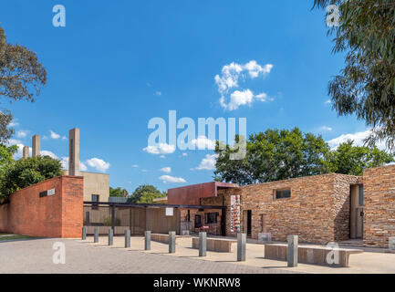 Eintritt in das Apartheid Museum, Gold Reef City, Johannesburg, Südafrika Stockfoto