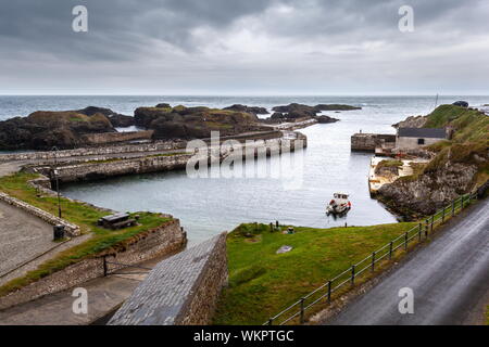 Ballintoy Harbour, Co Antrim, Nordirland. Die Lage war im Spiel der Throne Serie Stockfoto