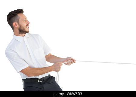 Hipster Geschäftsmann ziehen ein Seil auf weißem Hintergrund Stockfoto