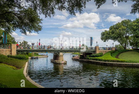 Ansicht des Epcot Themenpark in Disney World in Orlando, Florida. Epcot ist einer der größten Themenparks im Park. Stockfoto