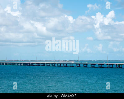 Blick auf Seven Miles Bridge in Key West, Florida, USA. Stockfoto