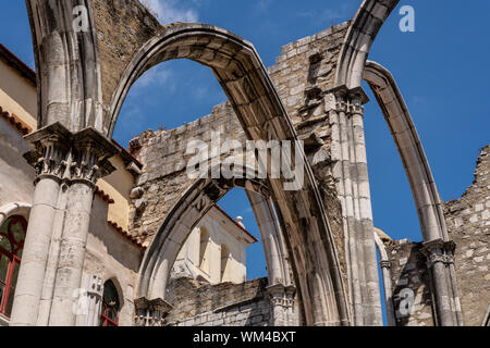 Innenraum des Kloster Carmo in Lissabon Portugal Stockfoto