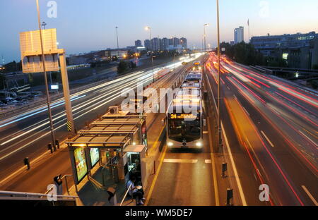 Phileas-busse prüfte, daß sie nicht leistungsfähig genug waren in Istanbul zu bedienen Stockfoto