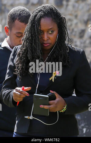 London, Großbritannien. 04 Sep, 2019. Schatten Frauen & Gleichstellung Sekretär Dawn Butler ist am College Green in Westminster, London gesehen. Credit: SOPA Images Limited/Alamy leben Nachrichten Stockfoto
