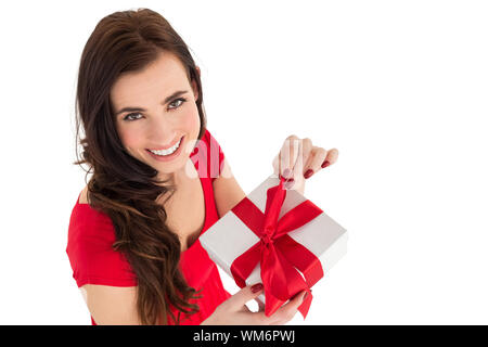 Glücklich braune Haare Geschenk auf weißem Hintergrund Stockfoto